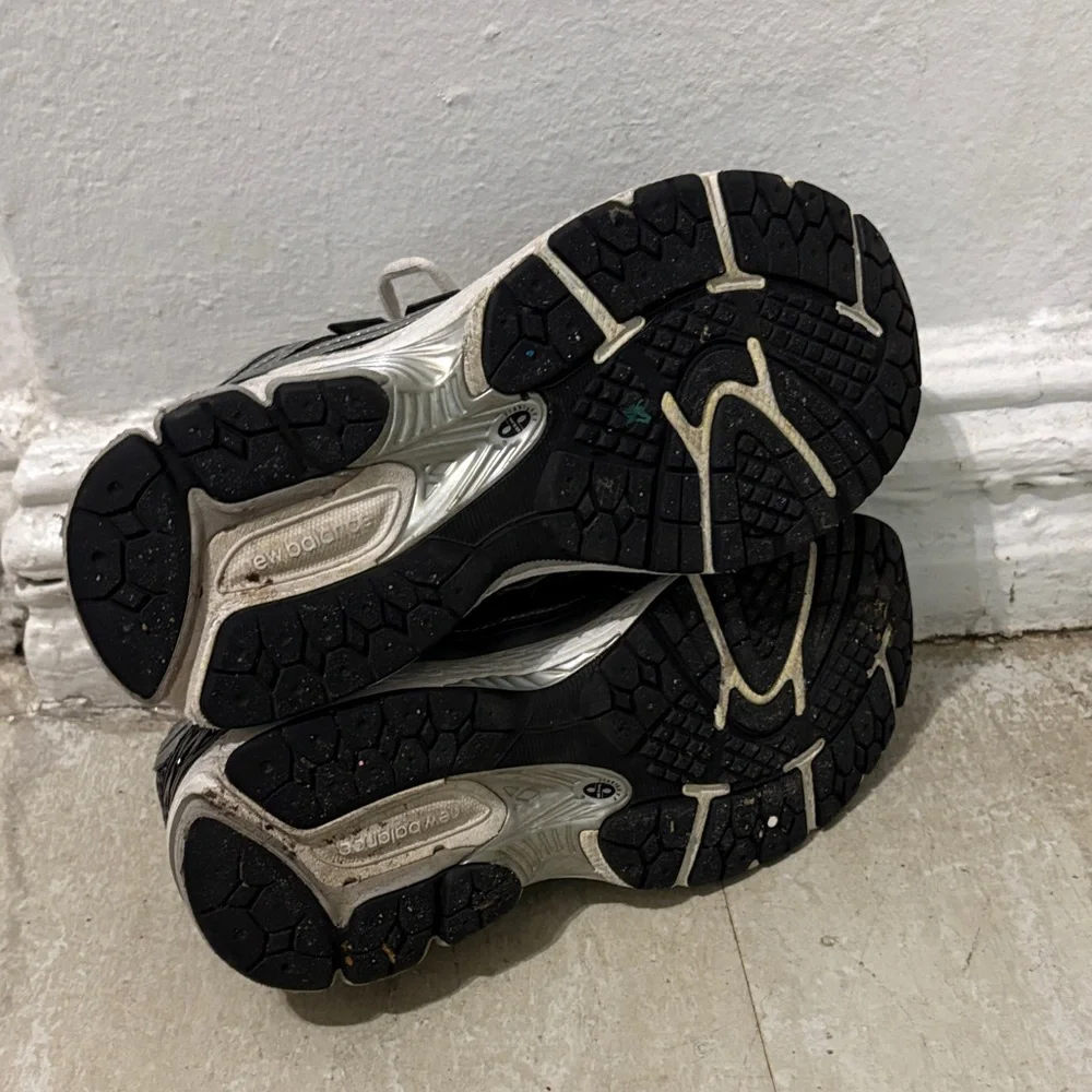 New Balance Kids' Black and Silver Sneakers